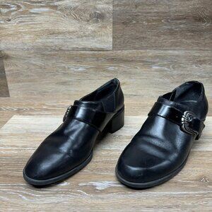 Pappagallo Black Leather Chunky Heel Bootie Women's Size 10M